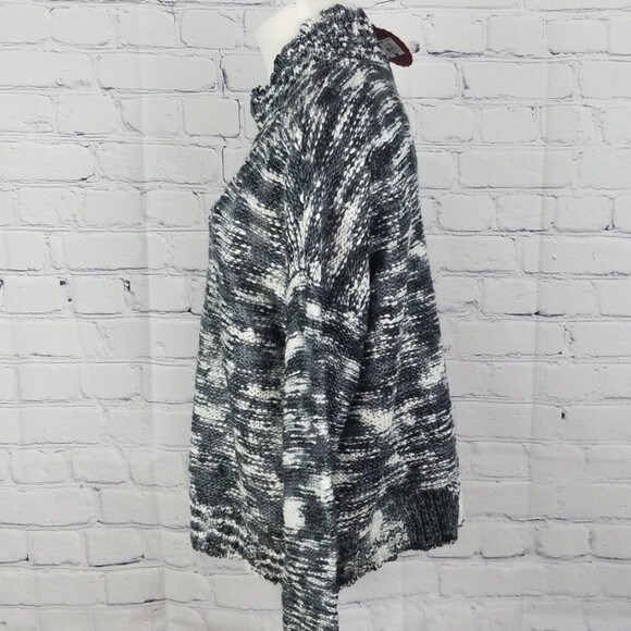 S.o. gray mockneck pullover long sleeve sweater. Size M - Picture 3 of 7